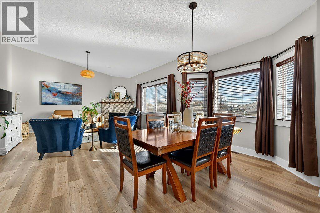 528 Rocky Vista Gardens Nw, Calgary, Alberta  T3G 0B7 - Photo 11 - A2302763