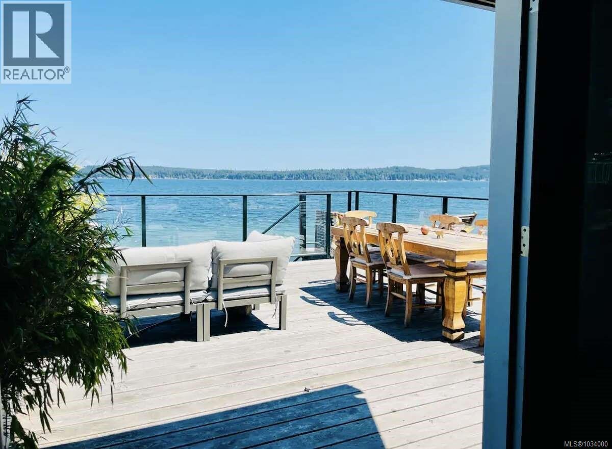 5696 Island Hwy S, Union Bay, British Columbia  V0R 3B0 - Photo 13 - 1034000