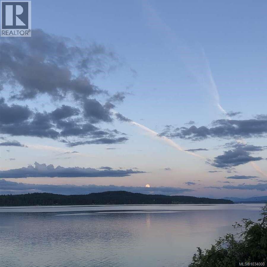 5696 Island Hwy S, Union Bay, British Columbia  V0R 3B0 - Photo 17 - 1034000