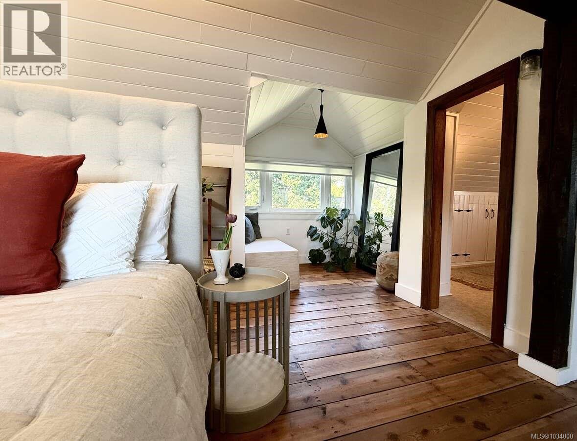 5696 Island Hwy S, Union Bay, British Columbia  V0R 3B0 - Photo 26 - 1034000