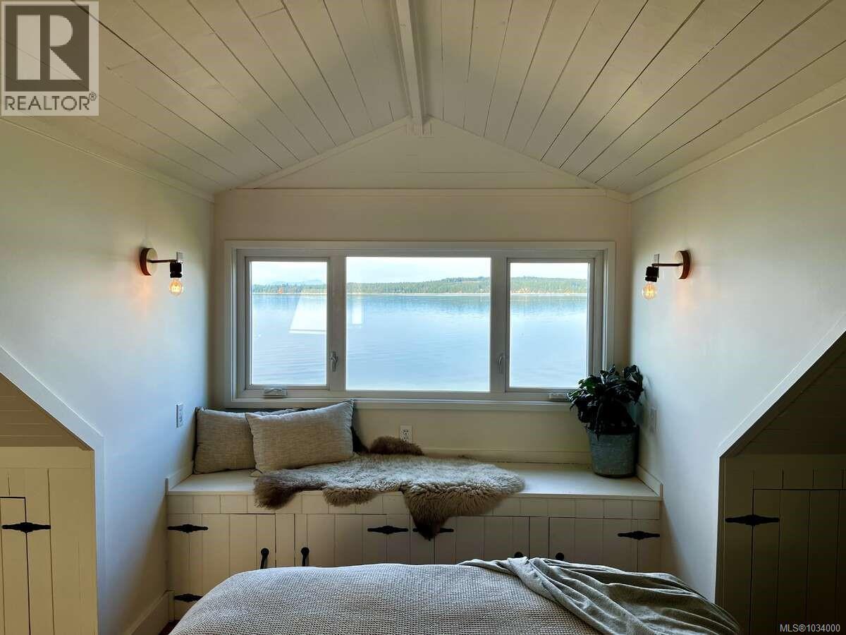 5696 Island Hwy S, Union Bay, British Columbia  V0R 3B0 - Photo 27 - 1034000