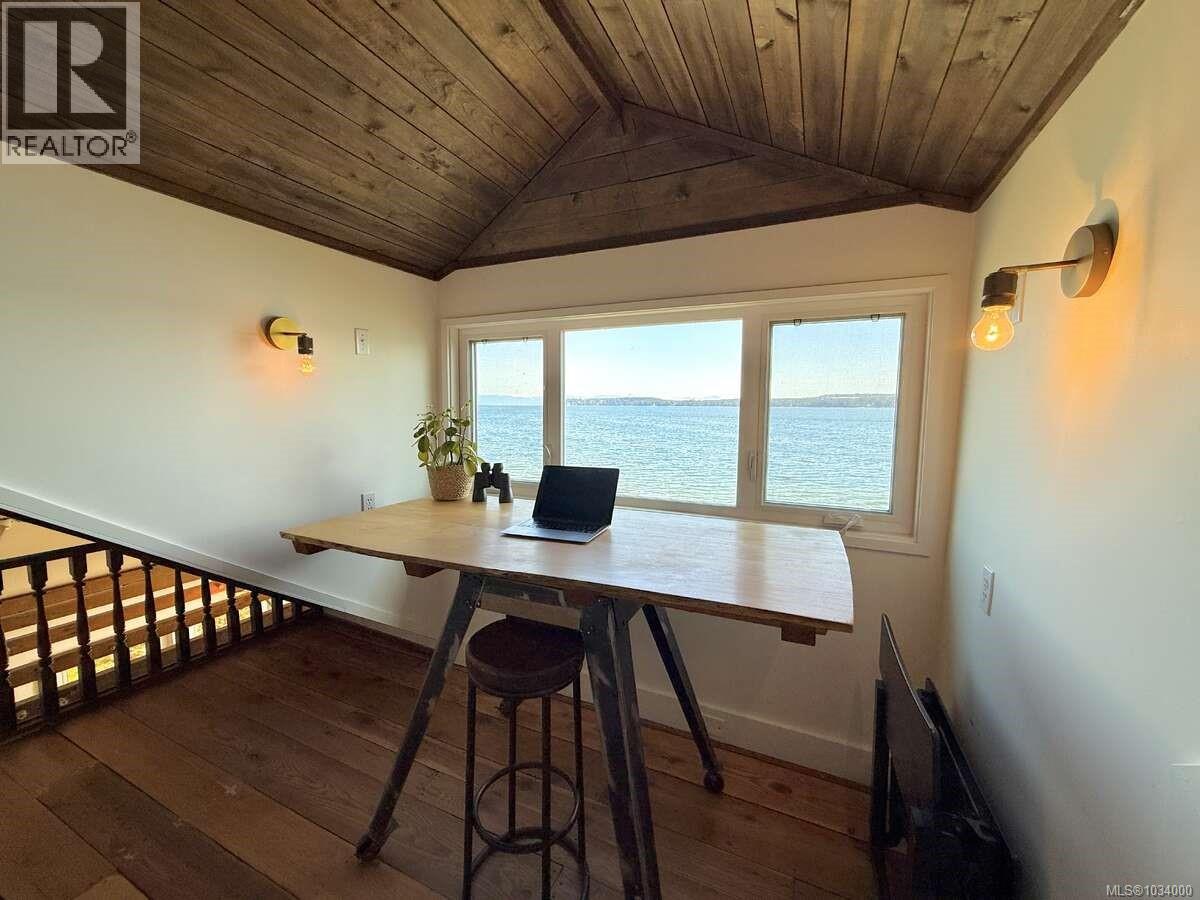 5696 Island Hwy S, Union Bay, British Columbia  V0R 3B0 - Photo 30 - 1034000