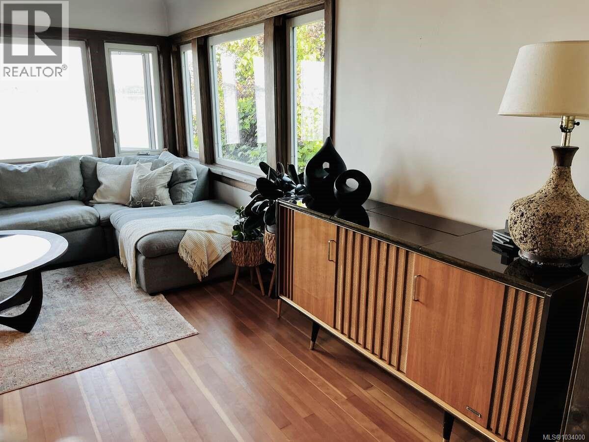 5696 Island Hwy S, Union Bay, British Columbia  V0R 3B0 - Photo 32 - 1034000