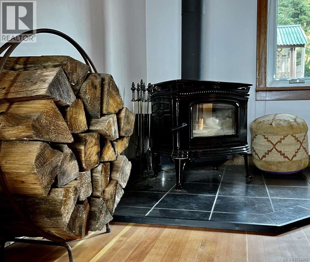 5696 Island Hwy S, Union Bay, British Columbia  V0R 3B0 - Photo 36 - 1034000