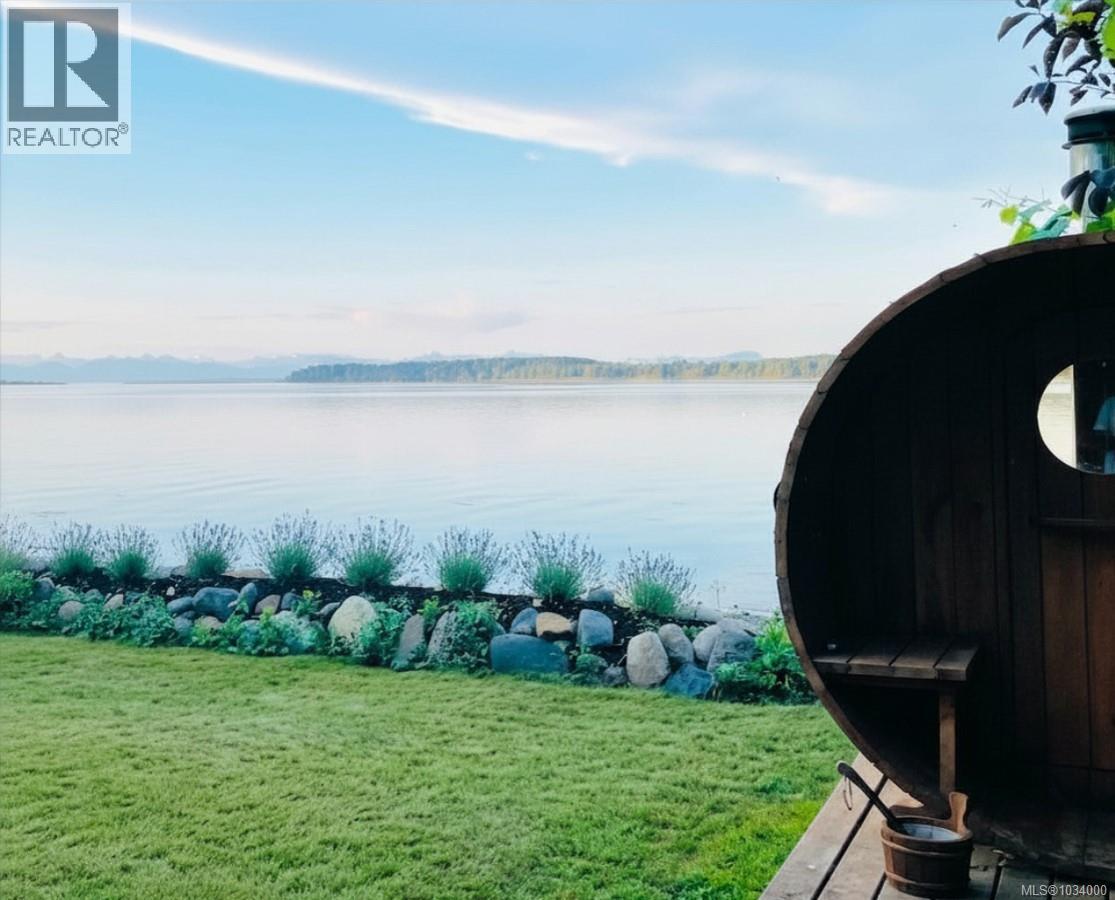 5696 Island Hwy S, Union Bay, British Columbia  V0R 3B0 - Photo 45 - 1034000