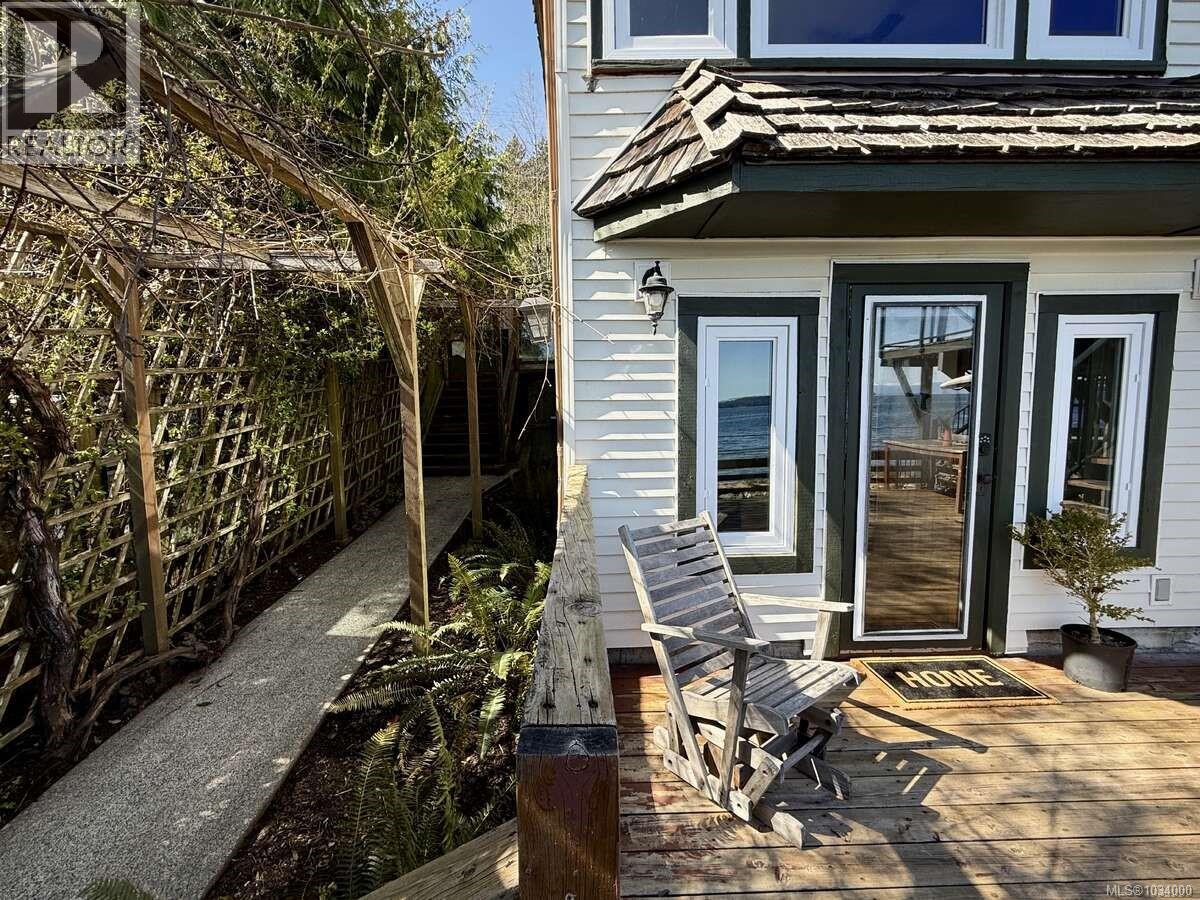 5696 Island Hwy S, Union Bay, British Columbia  V0R 3B0 - Photo 48 - 1034000