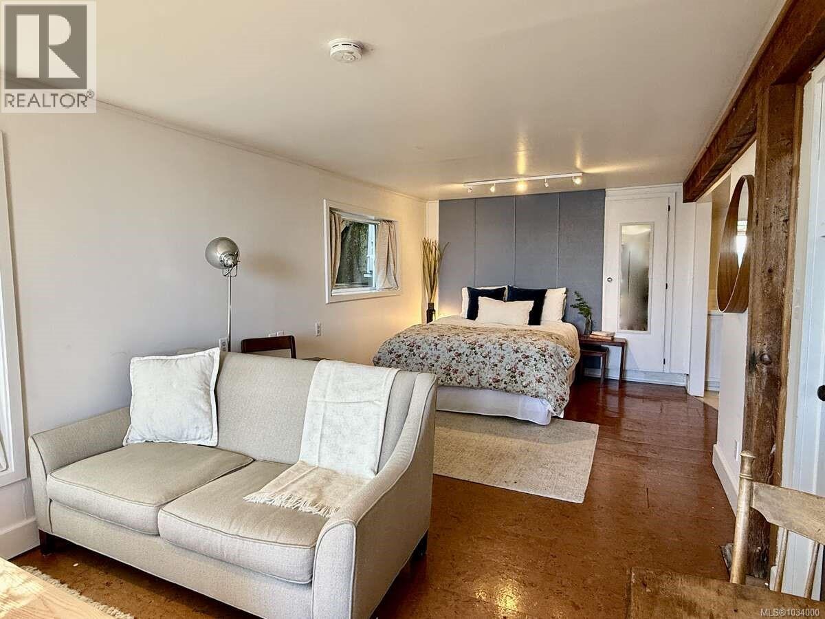 5696 Island Hwy S, Union Bay, British Columbia  V0R 3B0 - Photo 49 - 1034000