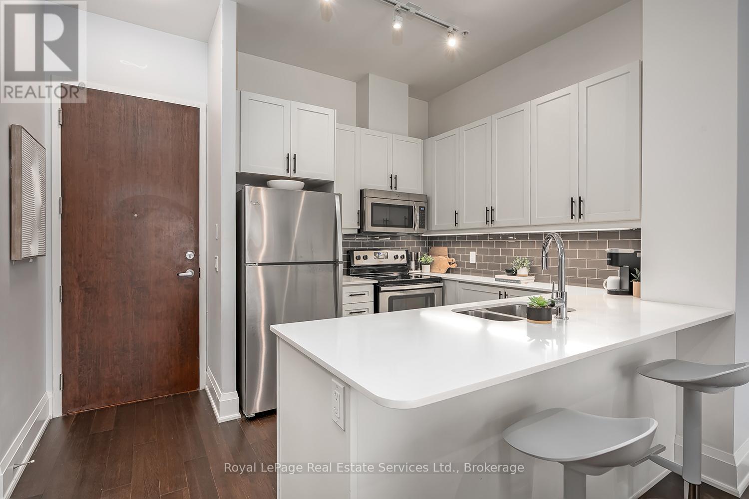 121 - 2480 Prince Michael Drive, Oakville, Ontario  L6H 0H1 - Photo 5 - W13060088