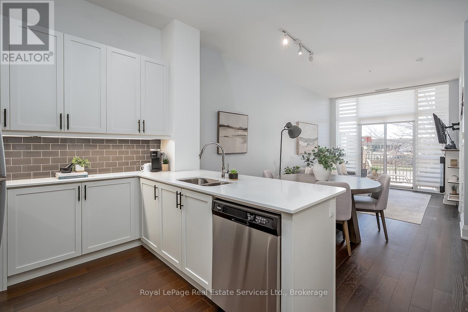 121 - 2480 Prince Michael Drive, Oakville, Ontario  L6H 0H1 - Photo 7 - W13060088