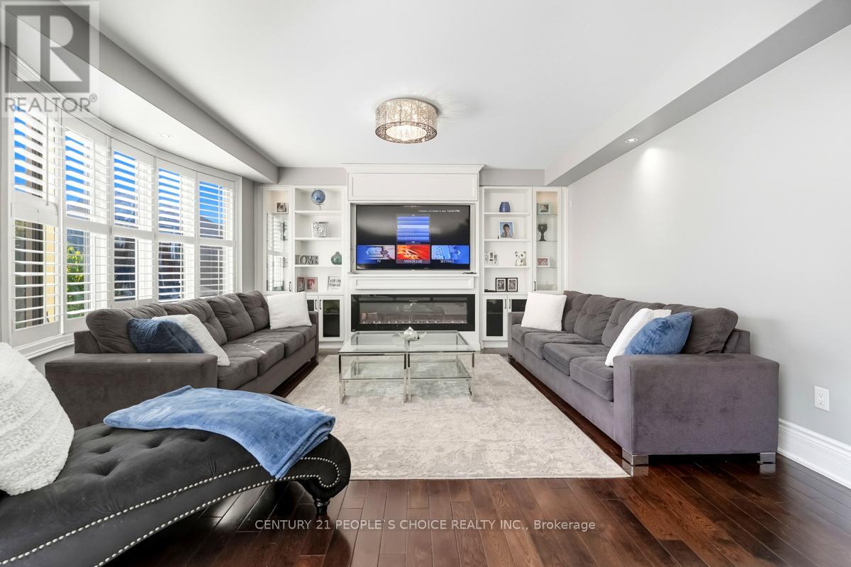 318 Laundon Terrace, Milton, Ontario  L9T 7N9 - Photo 2 - W12750972