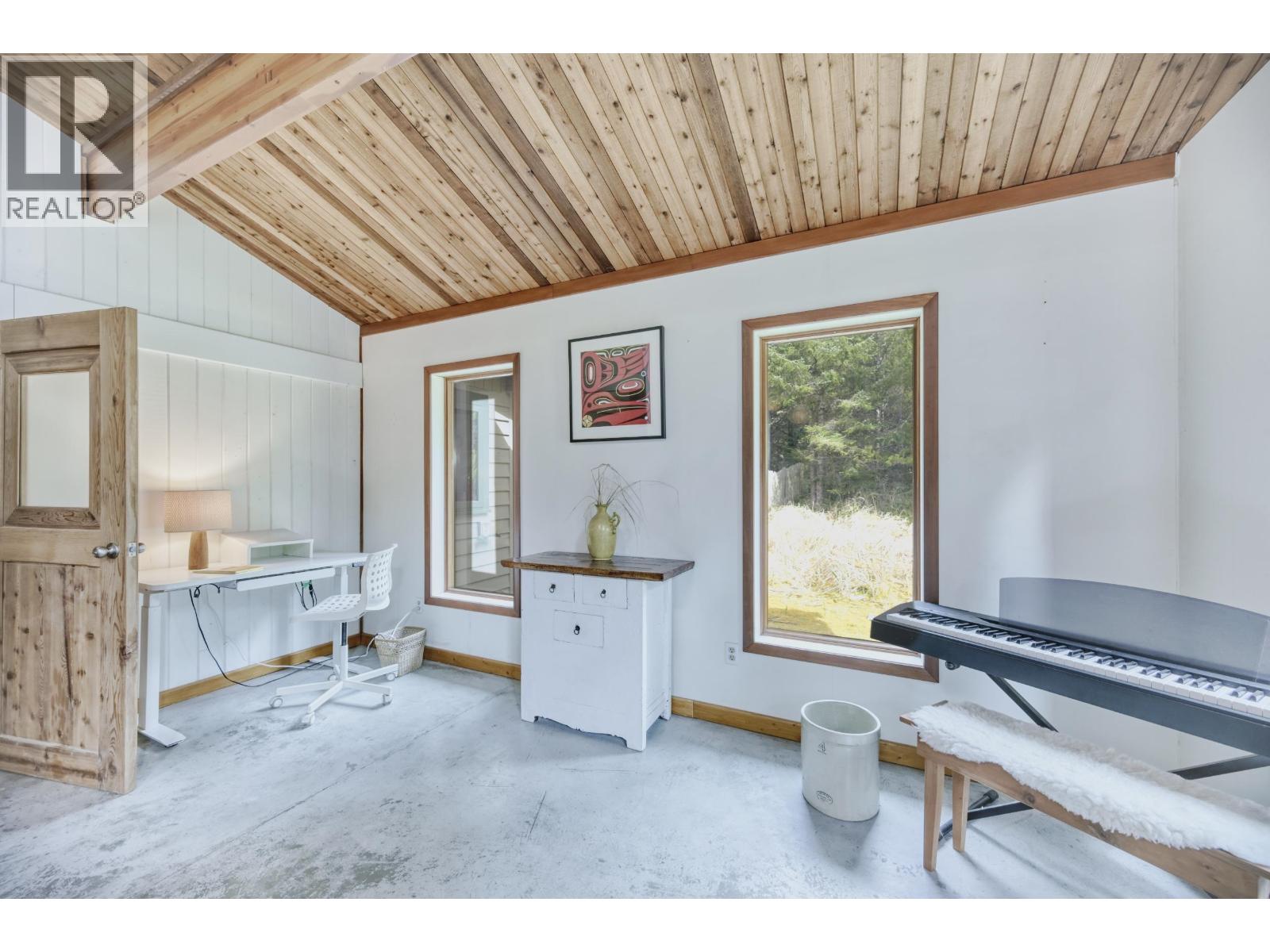 1995 Beitush Road, Daajing Giids City, British Columbia  V0T 1Y0 - Photo 20 - R3116966