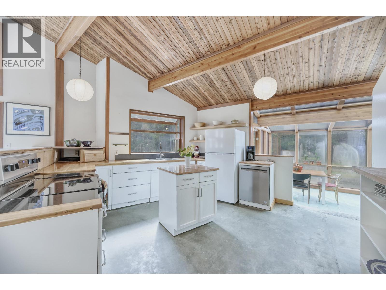 1995 Beitush Road, Daajing Giids City, British Columbia  V0T 1Y0 - Photo 23 - R3116966