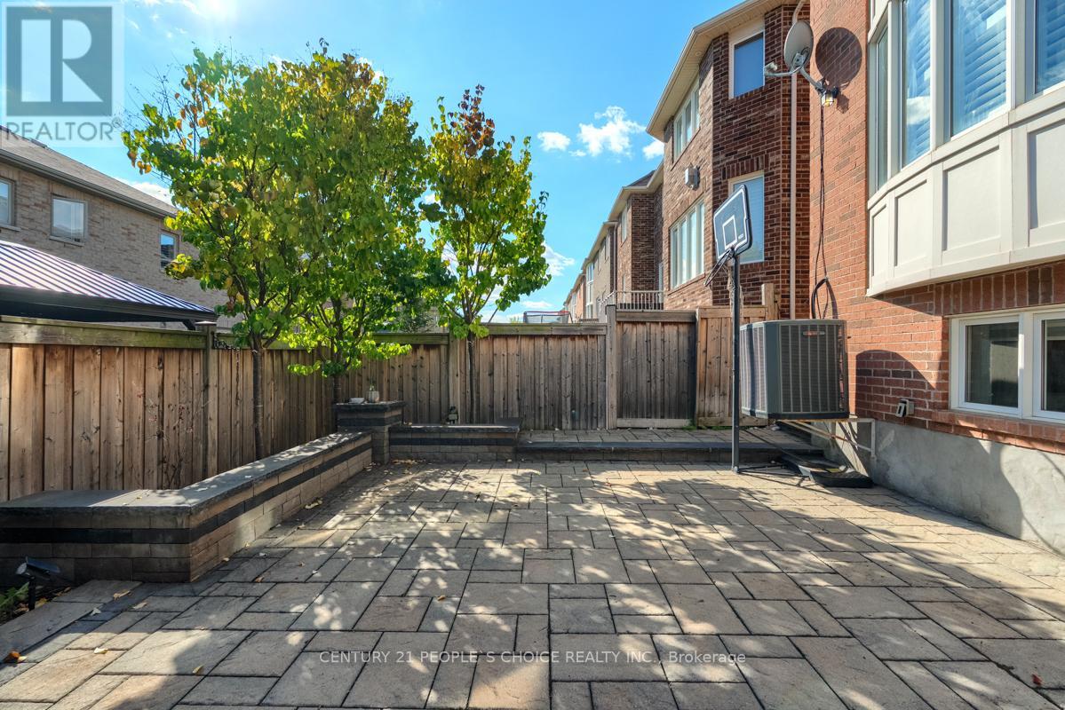 318 Laundon Terrace, Milton, Ontario  L9T 7N9 - Photo 45 - W12750972