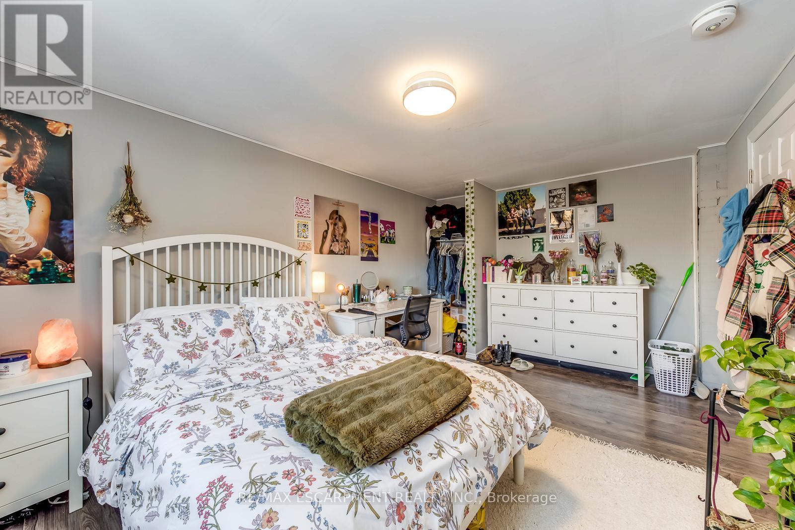 142 Ewen Road, Hamilton, Ontario  L8S 3C7 - Photo 31 - X12828988