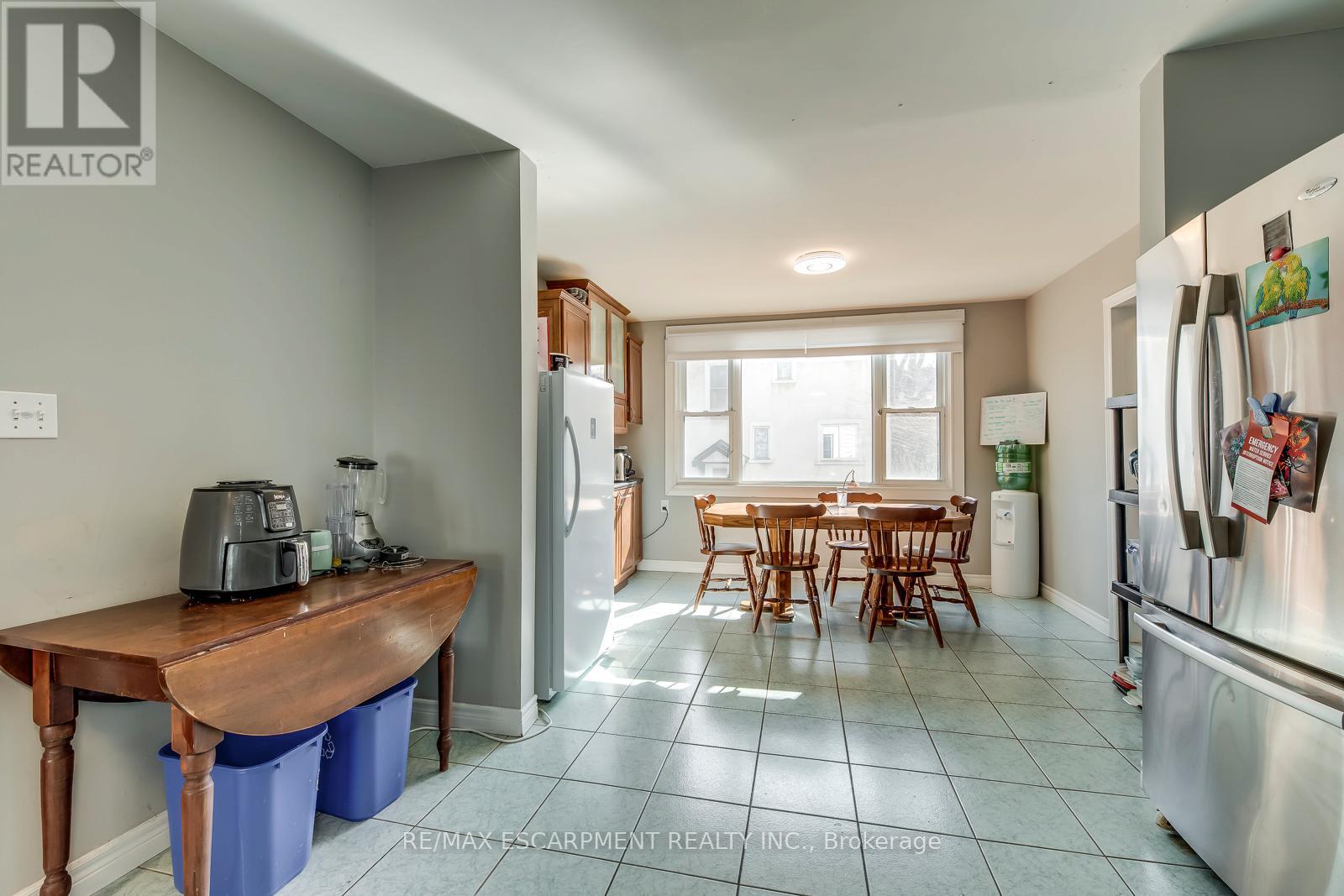 142 Ewen Road, Hamilton, Ontario  L8S 3C7 - Photo 14 - X12828988