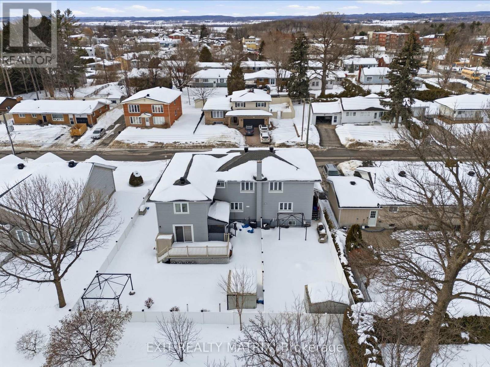 1691-1695 Saint-Laurent Street, Clarence-Rockland, Ontario  K4K 1C2 - Photo 48 - X12806278