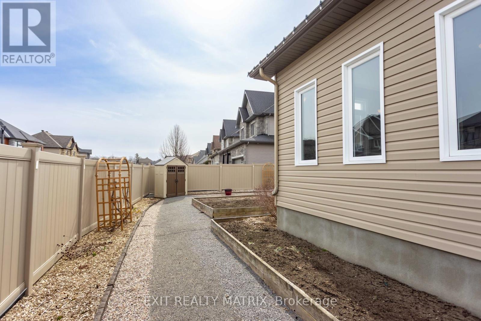 484 Bruges Street, Russell, Ontario  K0A 1W0 - Photo 41 - X12995402