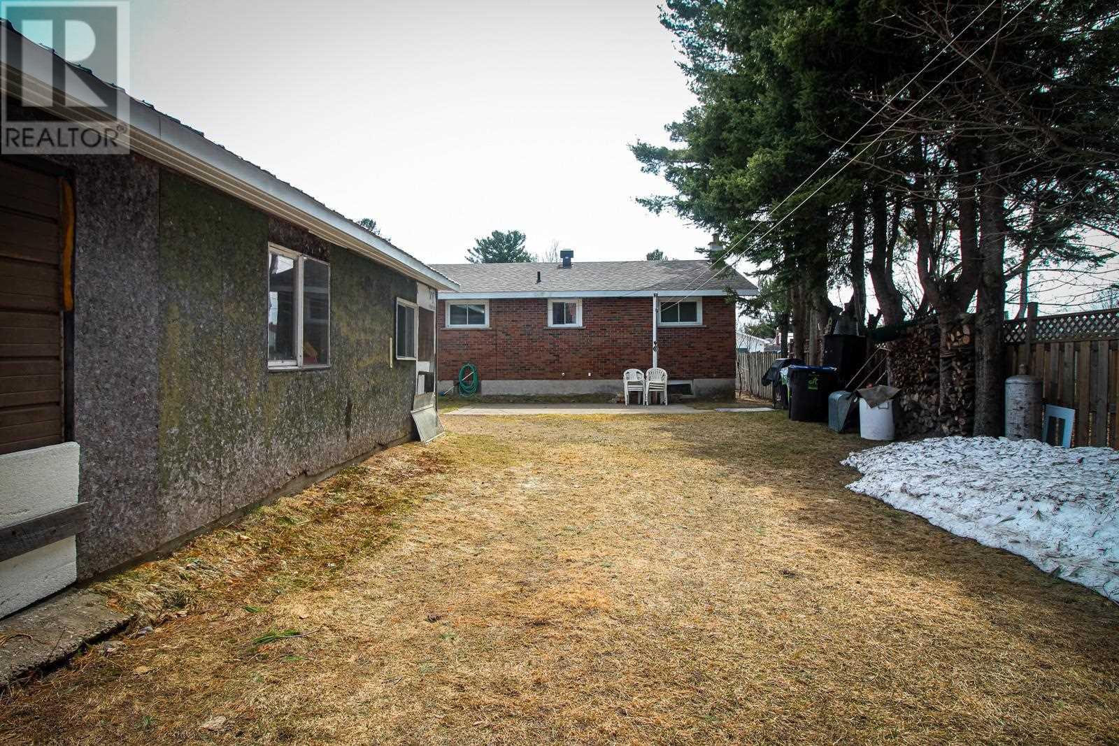 20 Lawson Ave, Sault Ste. Marie, Ontario  P6B 4E9 - Photo 33 - SM260810