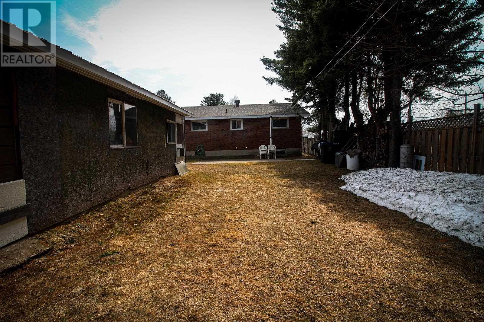 20 Lawson Ave, Sault Ste. Marie, Ontario  P6B 4E9 - Photo 35 - SM260810