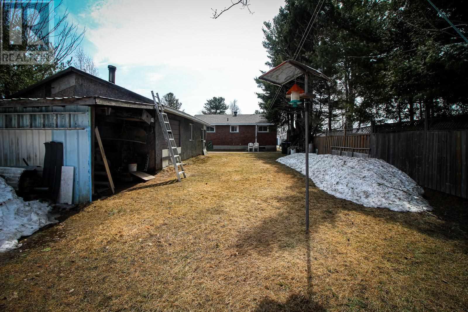 20 Lawson Ave, Sault Ste. Marie, Ontario  P6B 4E9 - Photo 36 - SM260810