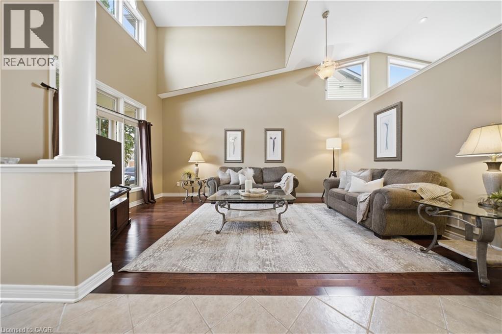 8684 Mcgarry Drive, Niagara Falls, Ontario  L2H 3N7 - Photo 12 - 40825236