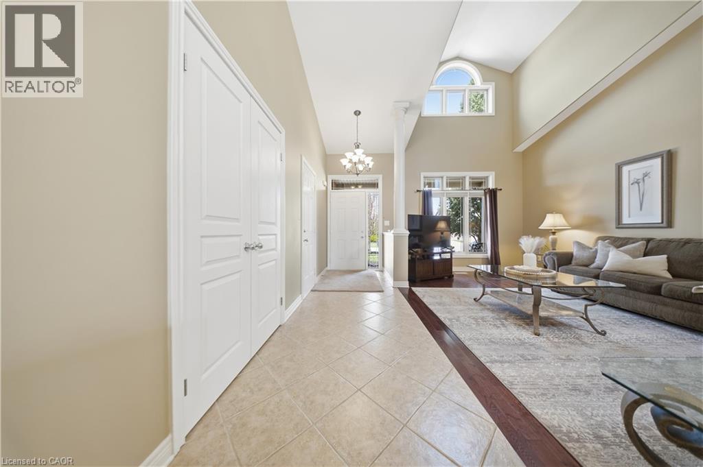 8684 Mcgarry Drive, Niagara Falls, Ontario  L2H 3N7 - Photo 16 - 40825236