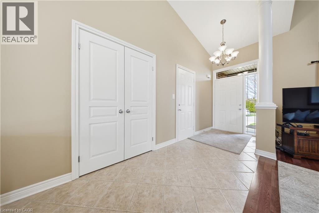 8684 Mcgarry Drive, Niagara Falls, Ontario  L2H 3N7 - Photo 17 - 40825236