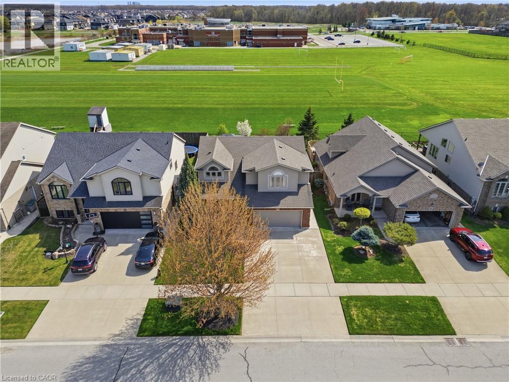 8684 Mcgarry Drive, Niagara Falls, Ontario  L2H 3N7 - Photo 2 - 40825236