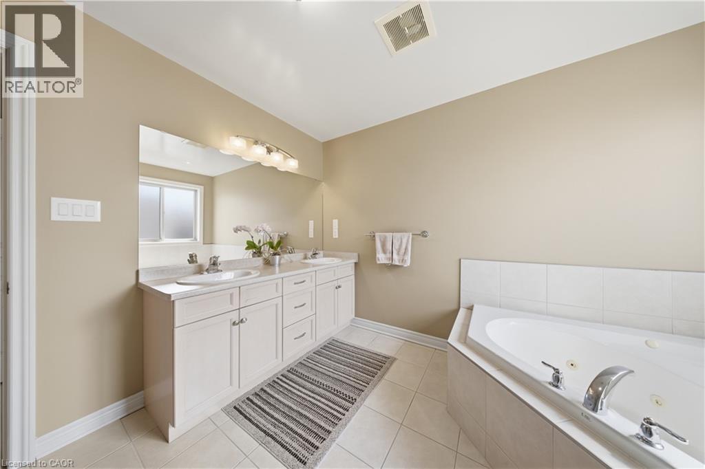 8684 Mcgarry Drive, Niagara Falls, Ontario  L2H 3N7 - Photo 45 - 40825236