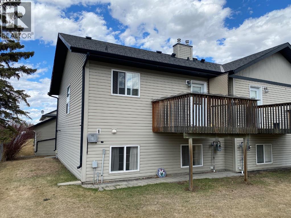 21, 5302 47 Street, Camrose, Alberta  T4V 1K6 - Photo 2 - A2303052