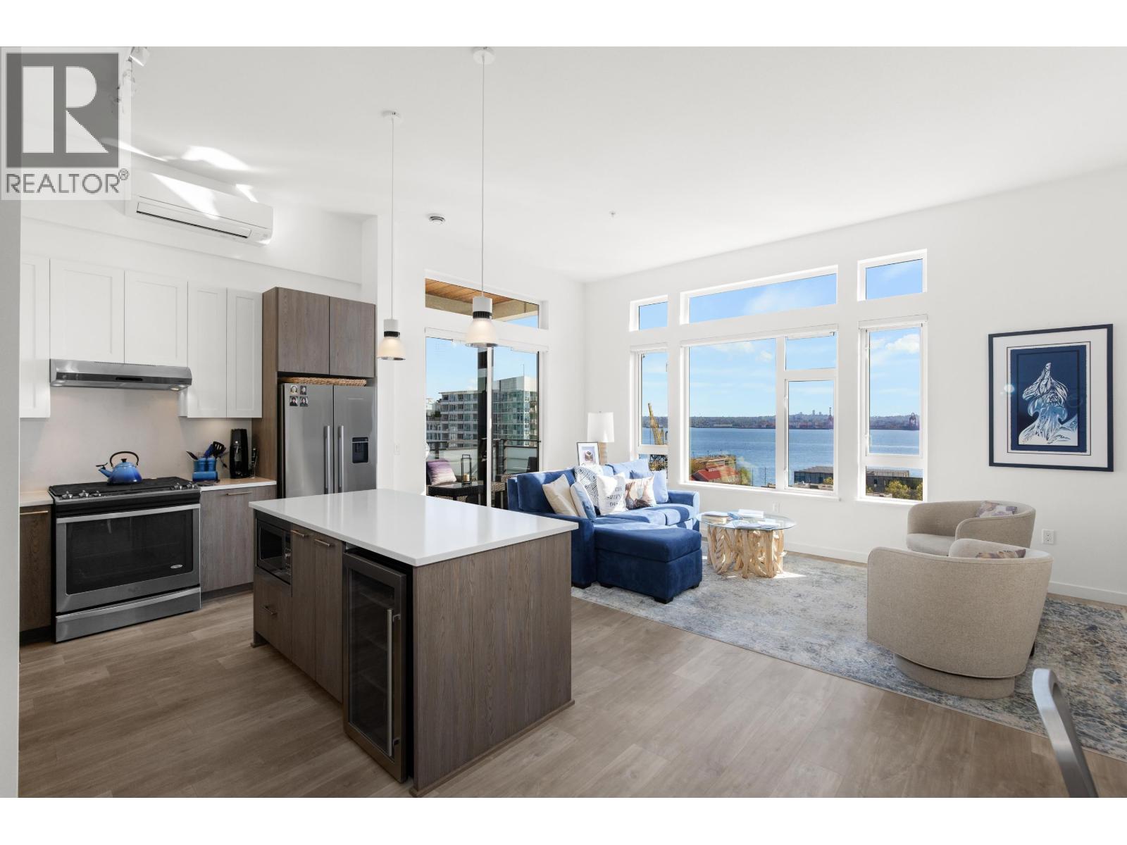 612 123 W 1st Street, North Vancouver, British Columbia  V7M 0E5 - Photo 2 - R3117285