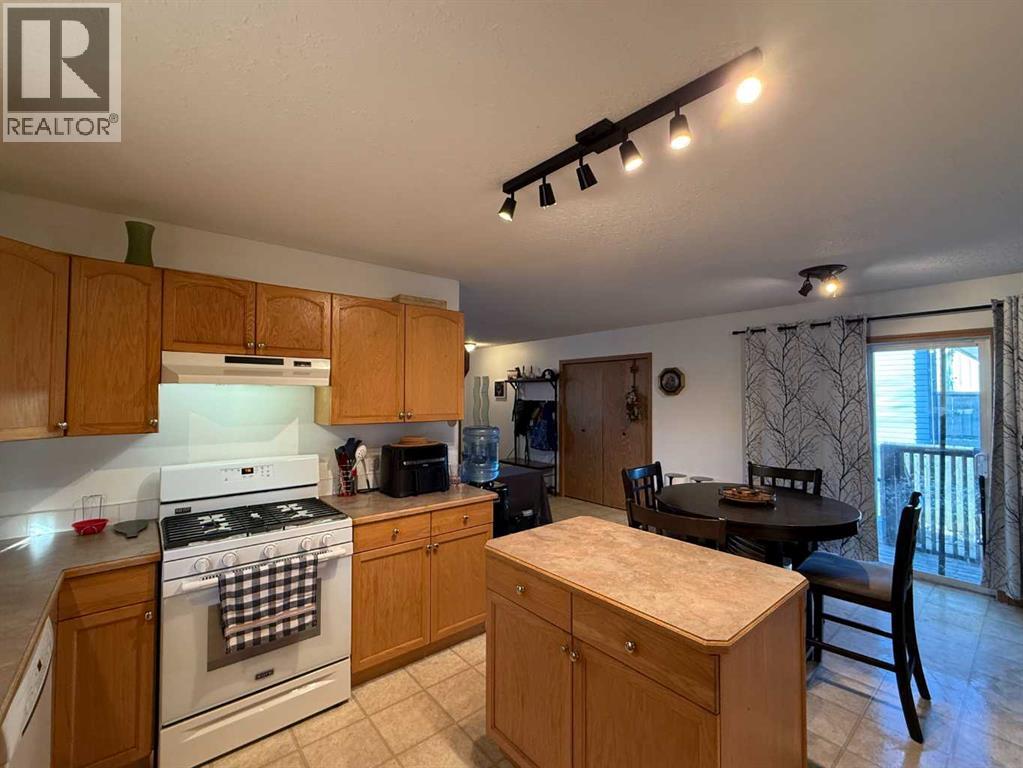14 Stephens Crescent, Whitecourt, Alberta  T7S 1V7 - Photo 5 - A2305388
