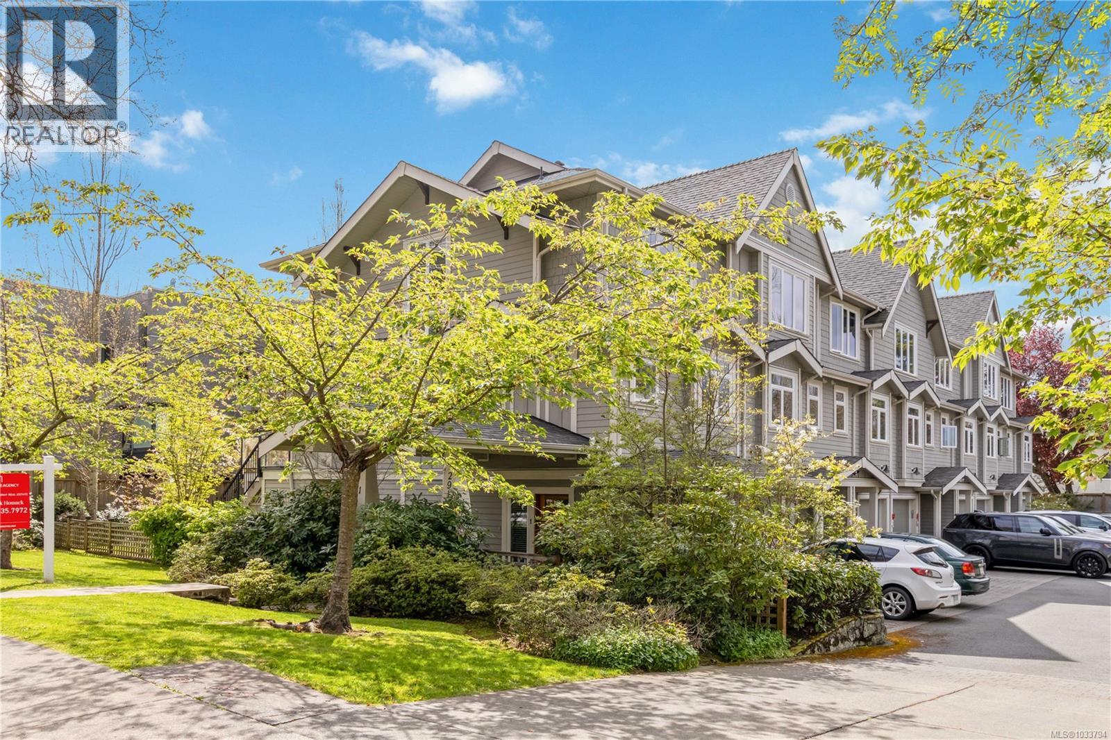 1 2918 Shelbourne St, Victoria, British Columbia  V8R 4M6 - Photo 52 - 1033794