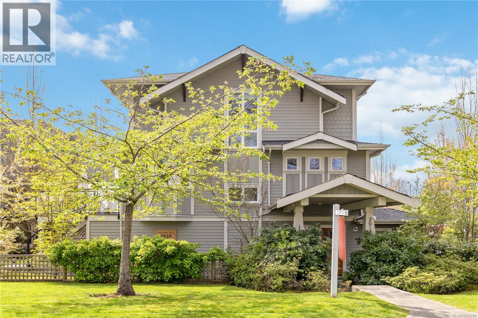 1 2918 Shelbourne St, Victoria, British Columbia