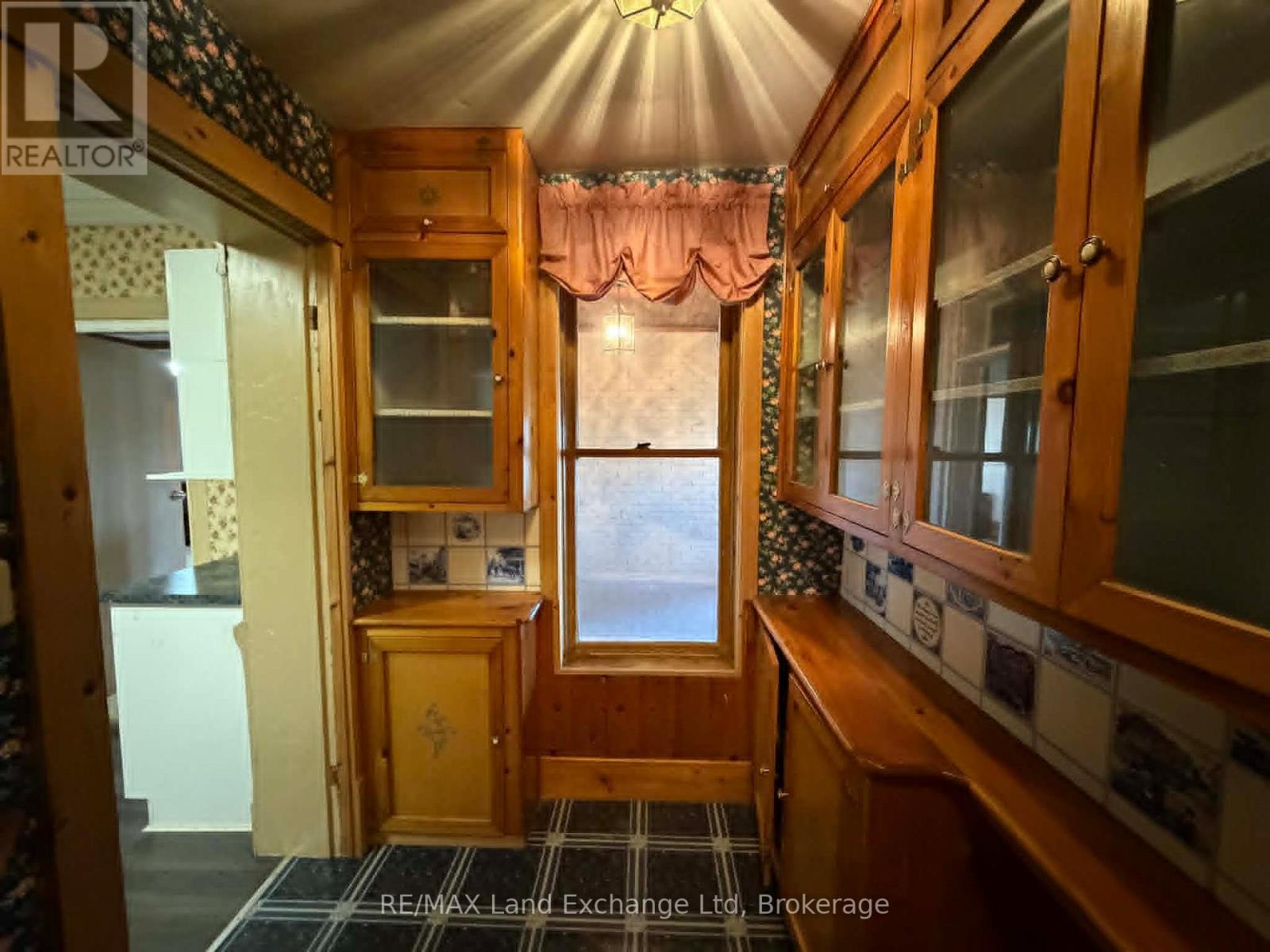 43846 Cranbrook Road, Huron East, Ontario  N0G 1H0 - Photo 11 - X13059906