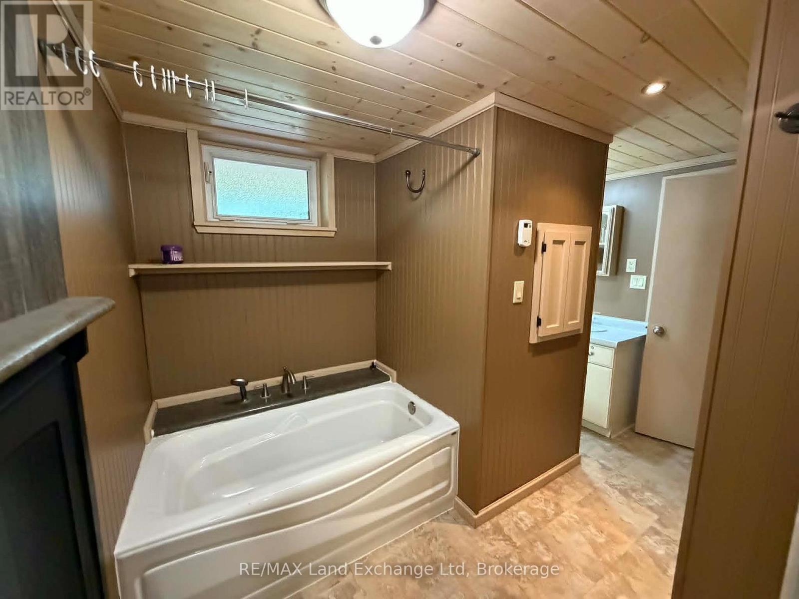 43846 Cranbrook Road, Huron East, Ontario  N0G 1H0 - Photo 28 - X13059906