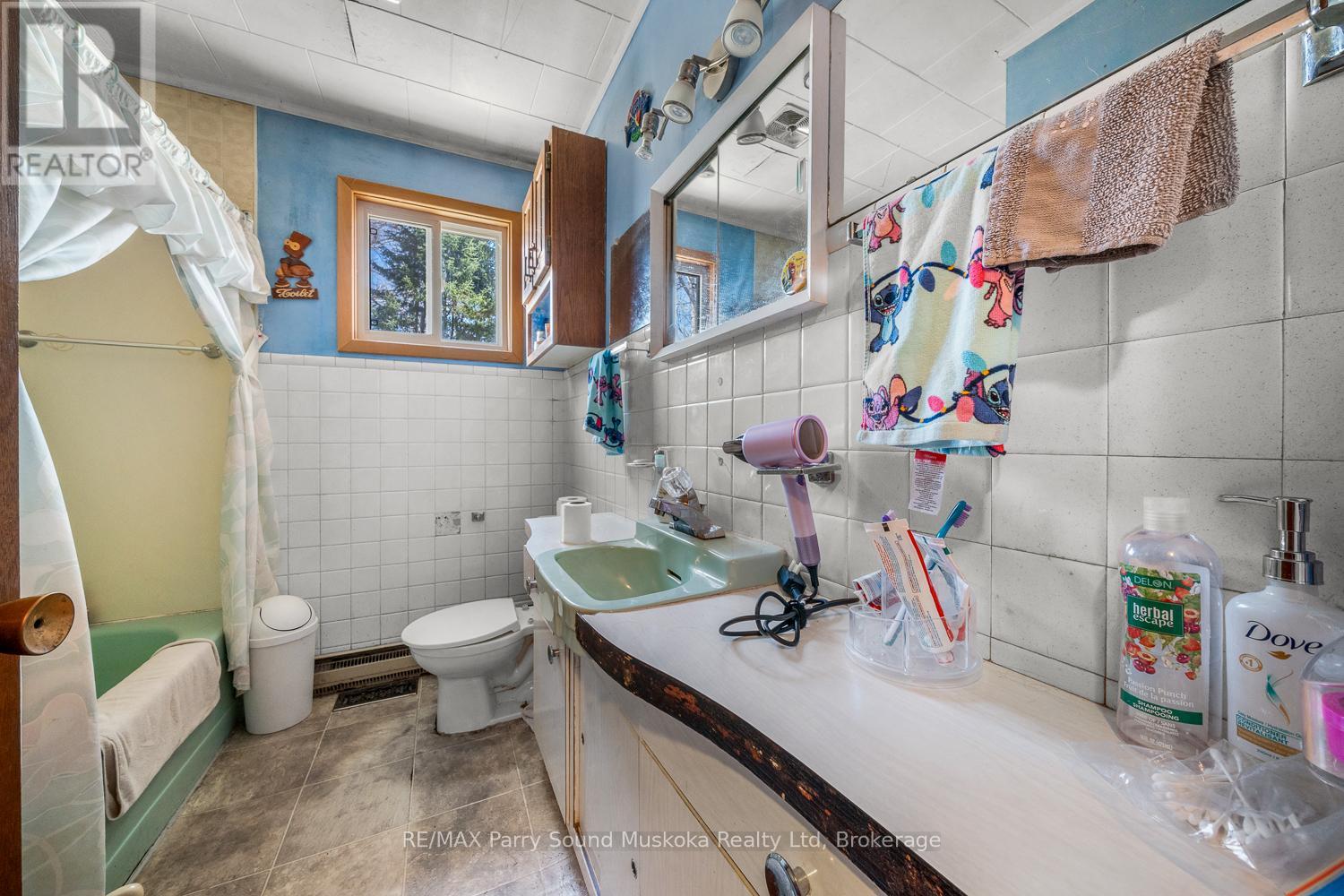 15 Louisa Street, Parry Sound, Ontario  P2A 2V3 - Photo 16 - X13059942