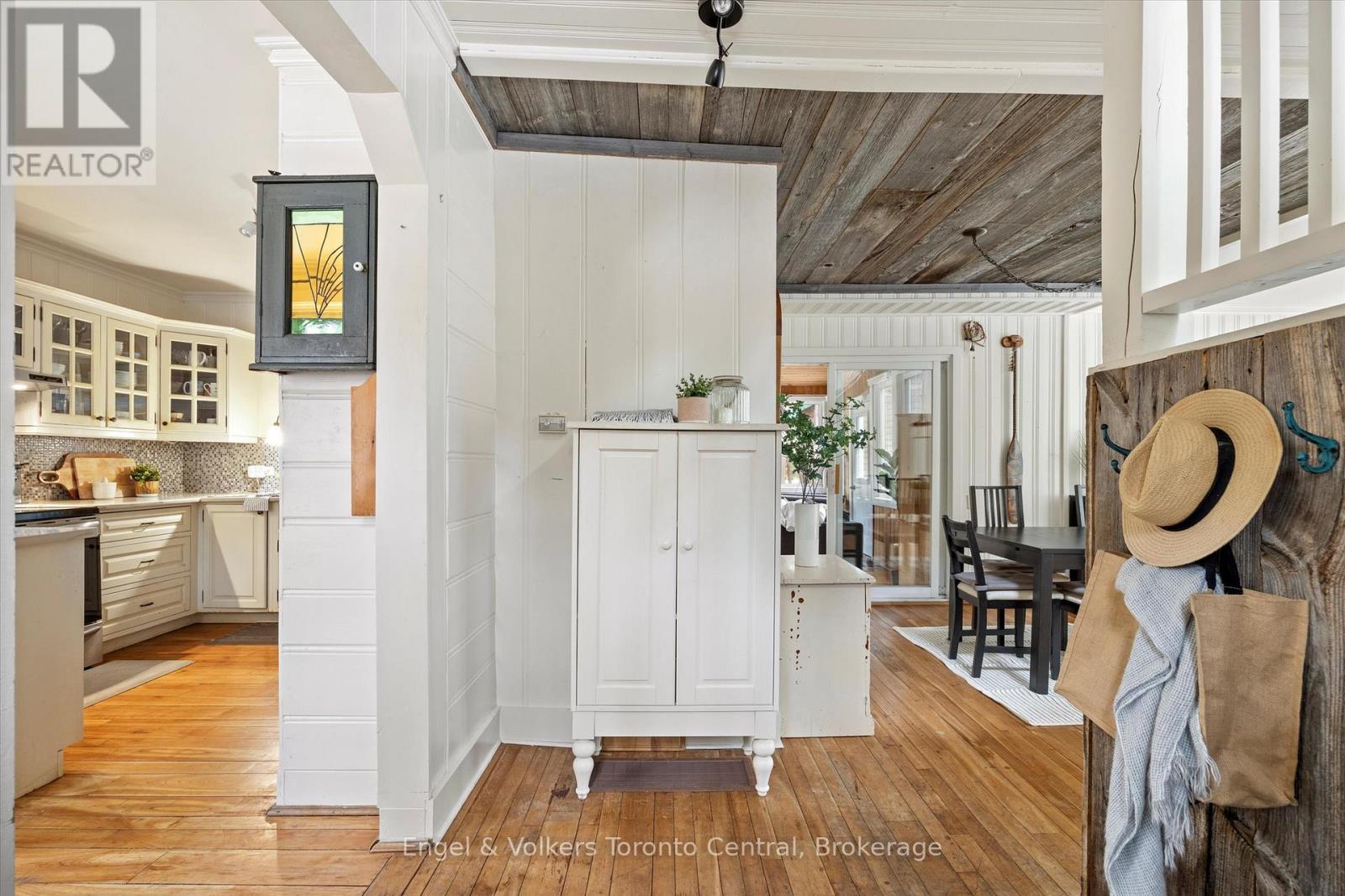 2 - 1196 Cranberry Road, Muskoka Lakes, Ontario  P0C 1A0 - Photo 10 - X13060058