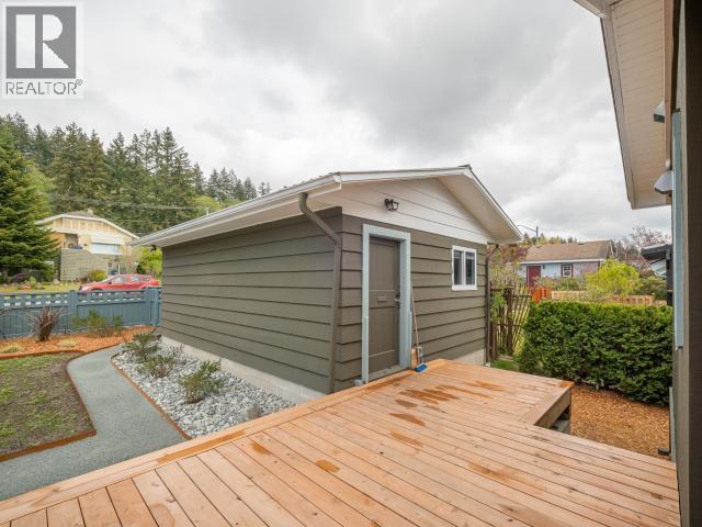 5461 Maple Ave, Powell River, British Columbia   - Photo 18 - 19839