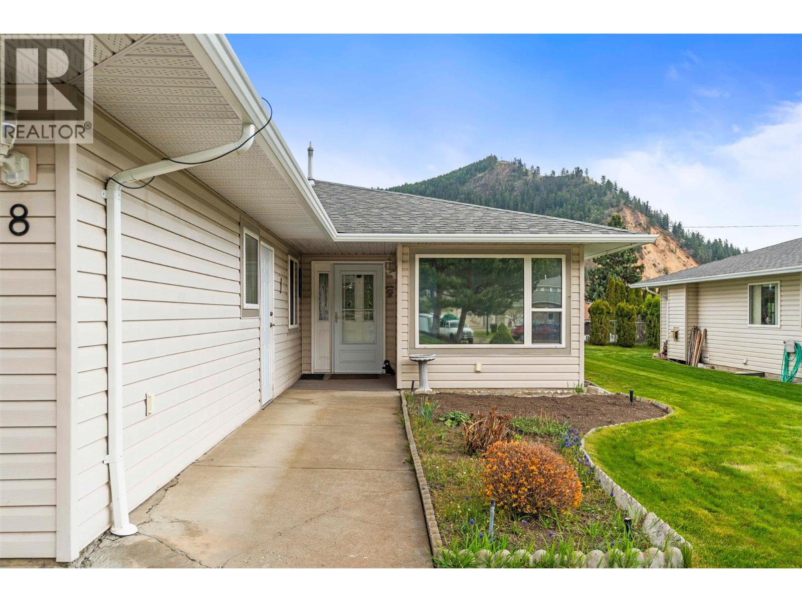 2675 Pine Avenue Unit# 8, Lumby, British Columbia  V0E 2G5 - Photo 43 - 10384108