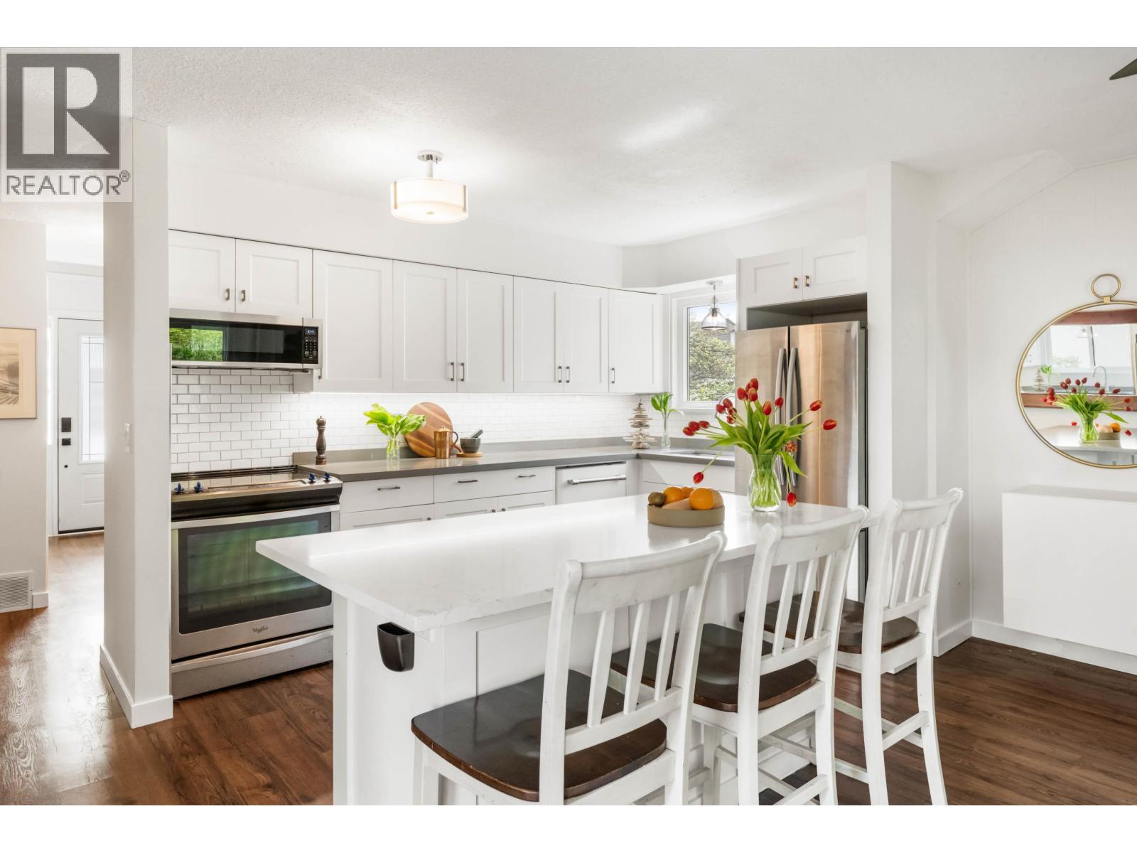 19764 Wildcrest Avenue, Pitt Meadows, British Columbia  V3Y 1M2 - Photo 4 - R3117319