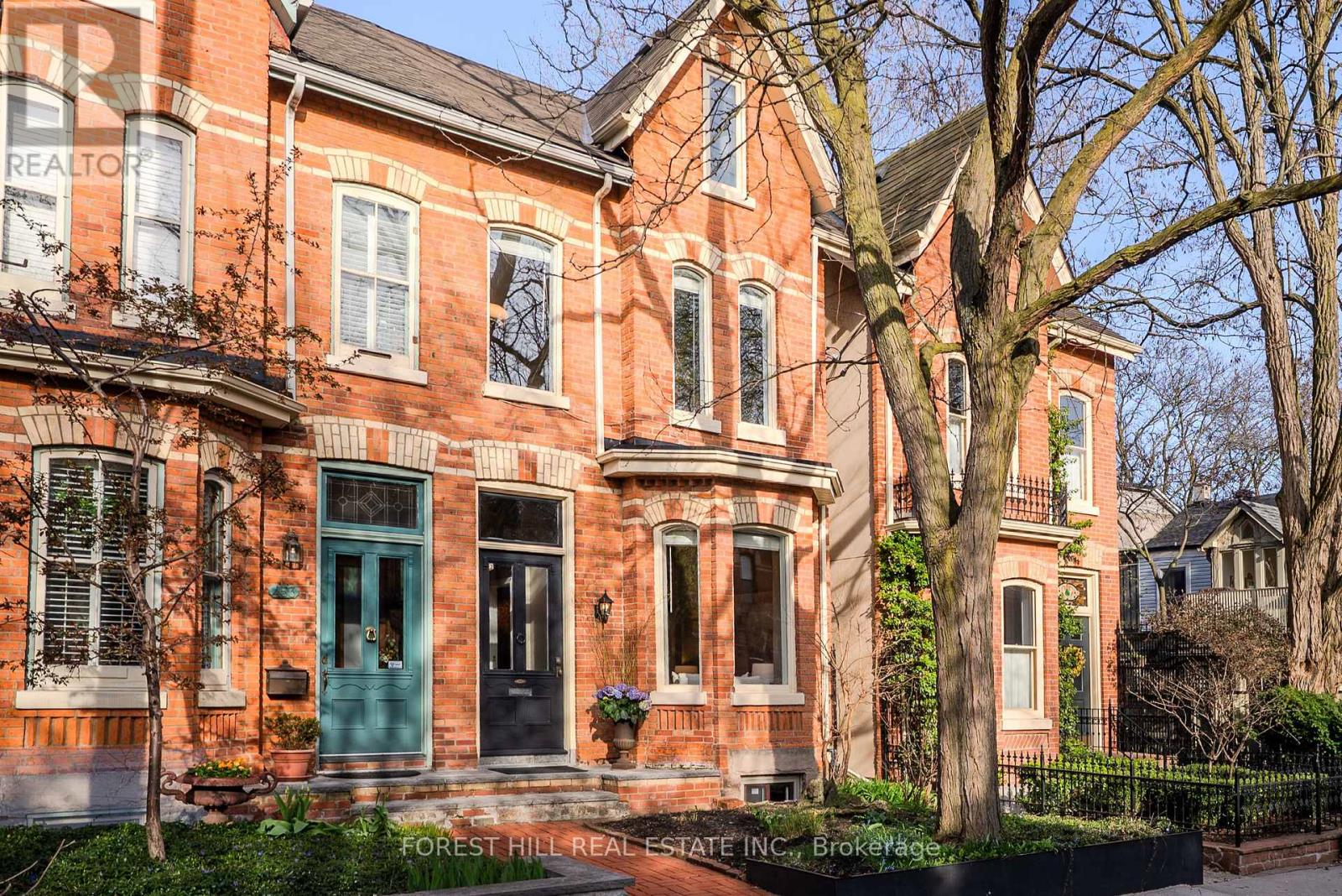 451 SACKVILLE STREET, Toronto, Ontario