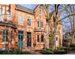451 SACKVILLE STREET, Toronto, Ontario