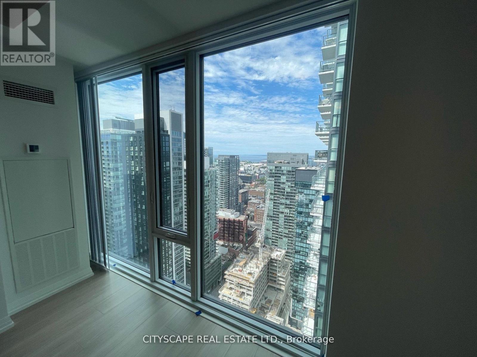 4315 - 8 Widmer Street, Toronto, Ontario  M5V 0W6 - Photo 4 - C13059916