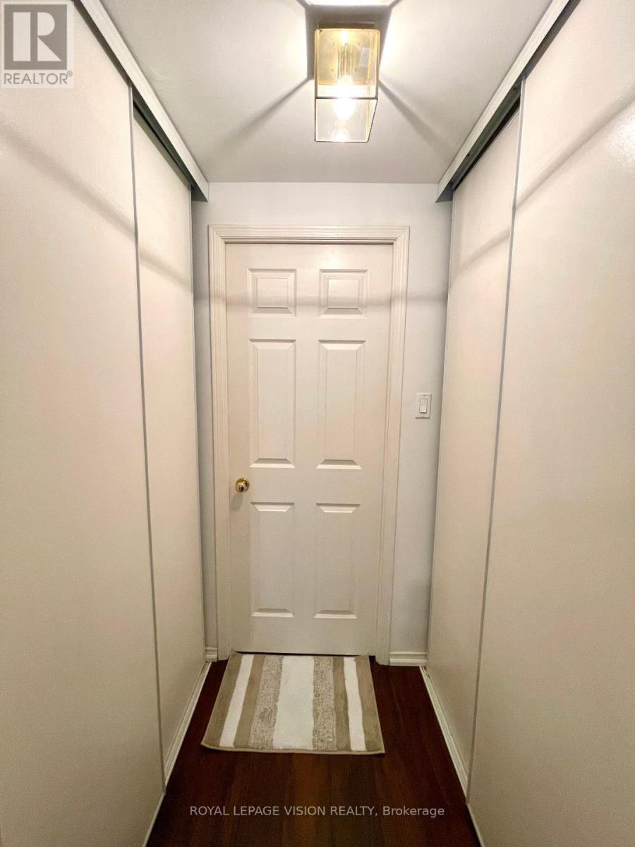 709 - 889 Bay Street, Toronto, Ontario  M5S 3K5 - Photo 7 - C13059956