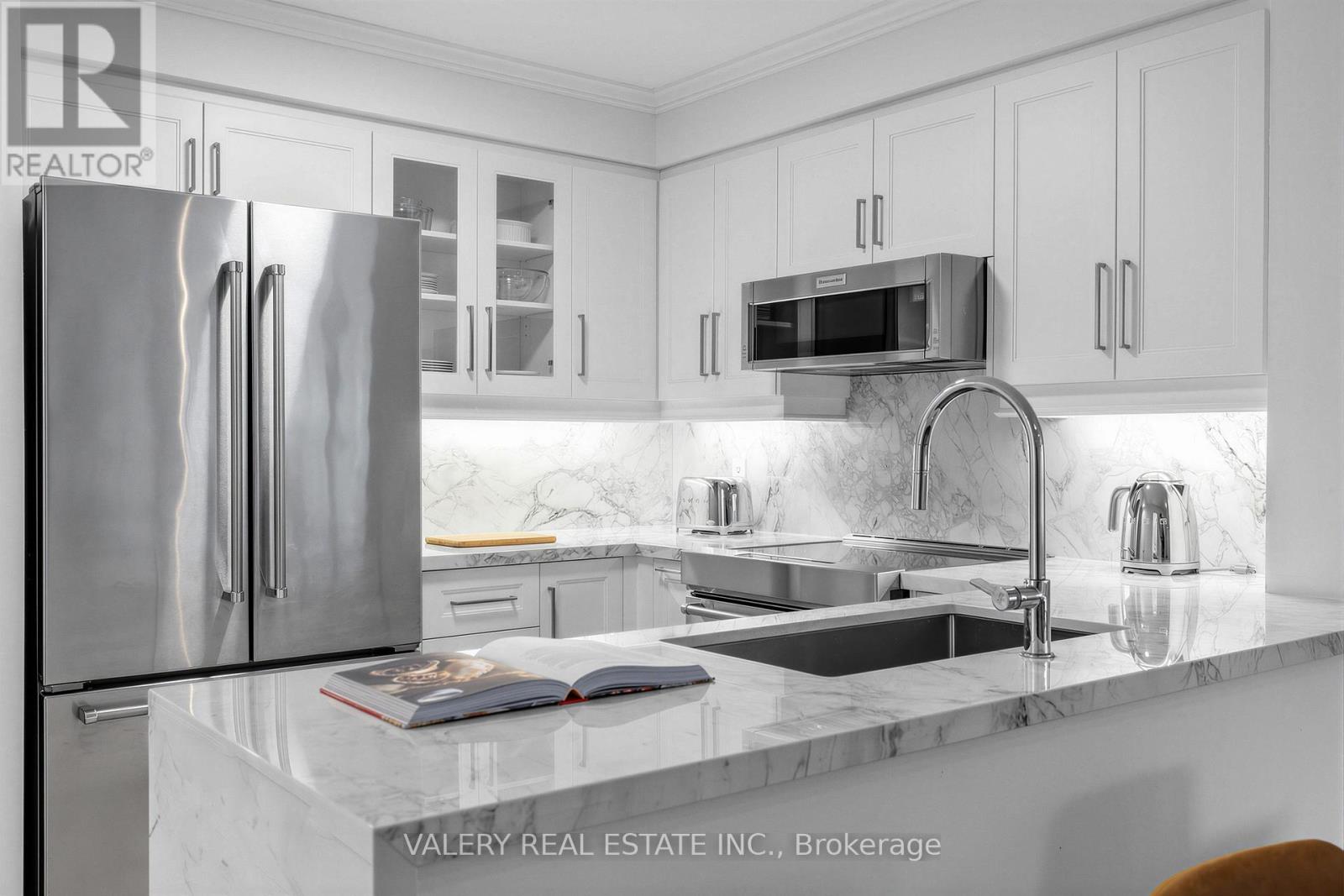 1009 - 300 Bloor Street E, Toronto, Ontario  M4W 3Y2 - Photo 3 - C13059994