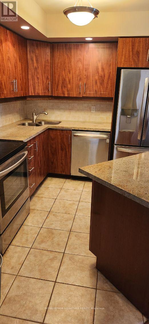 5 Northtown Way, Toronto, Ontario  M2N 7A1 - Photo 4 - C13060036