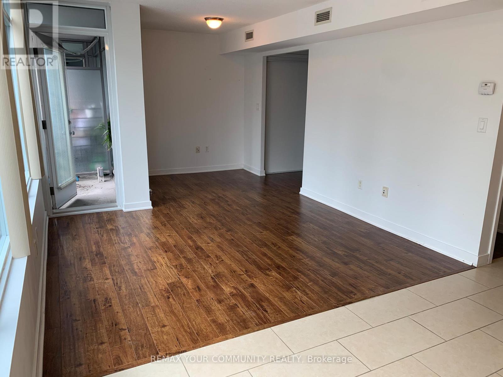 518 - 15 Brunel Court, Toronto, Ontario  M5V 3Y6 - Photo 11 - C13060060