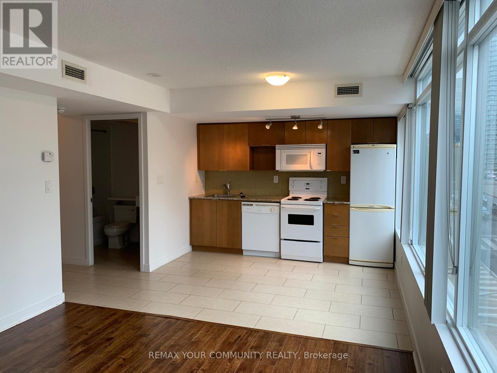 518 - 15 Brunel Court, Toronto, Ontario  M5V 3Y6 - Photo 12 - C13060060