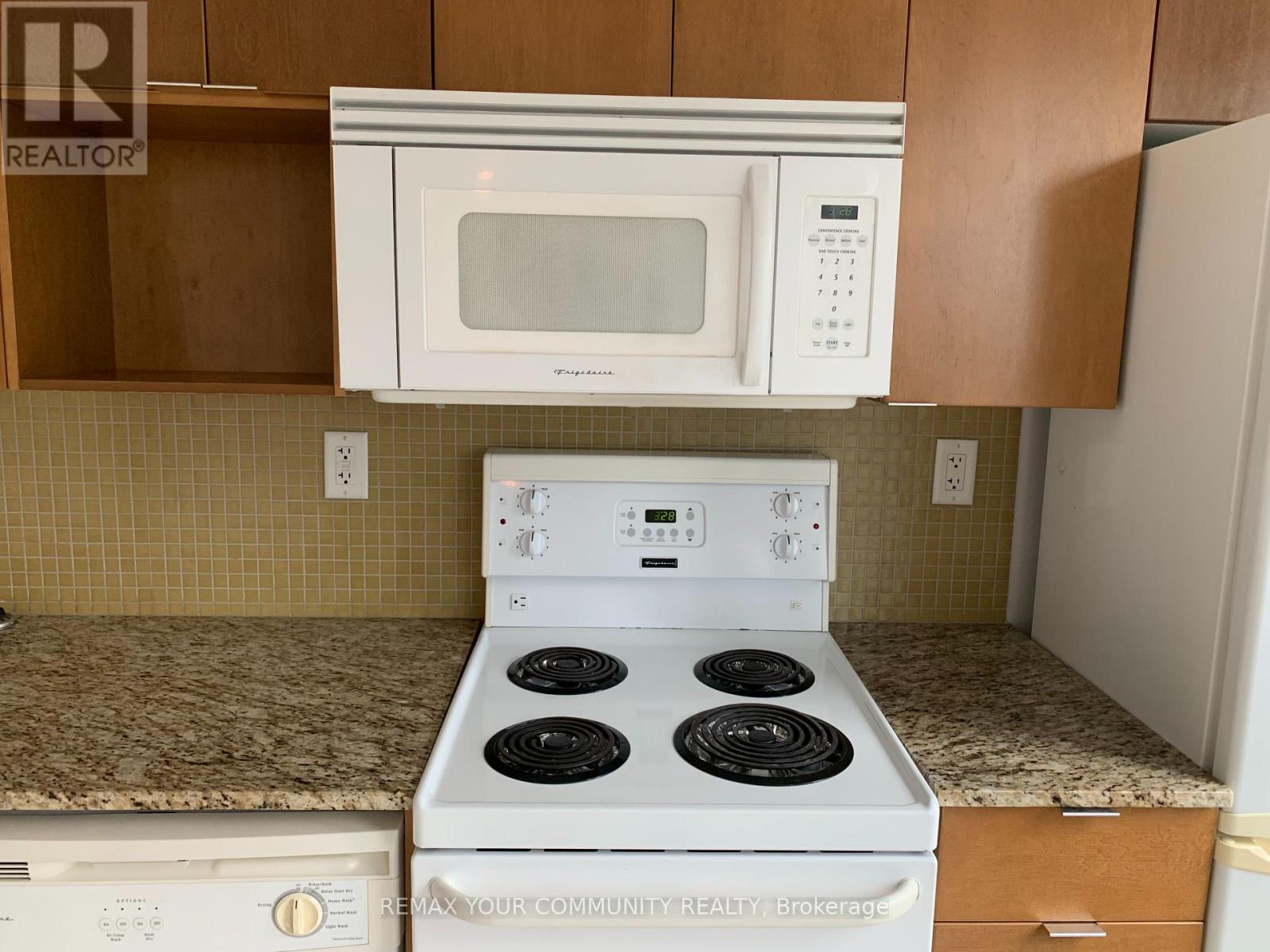 518 - 15 Brunel Court, Toronto, Ontario  M5V 3Y6 - Photo 18 - C13060060